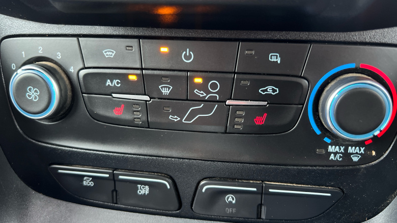 Ford Transit Connect 250 L2 Diesel 1.5 EcoBlue 100ps Limited Van